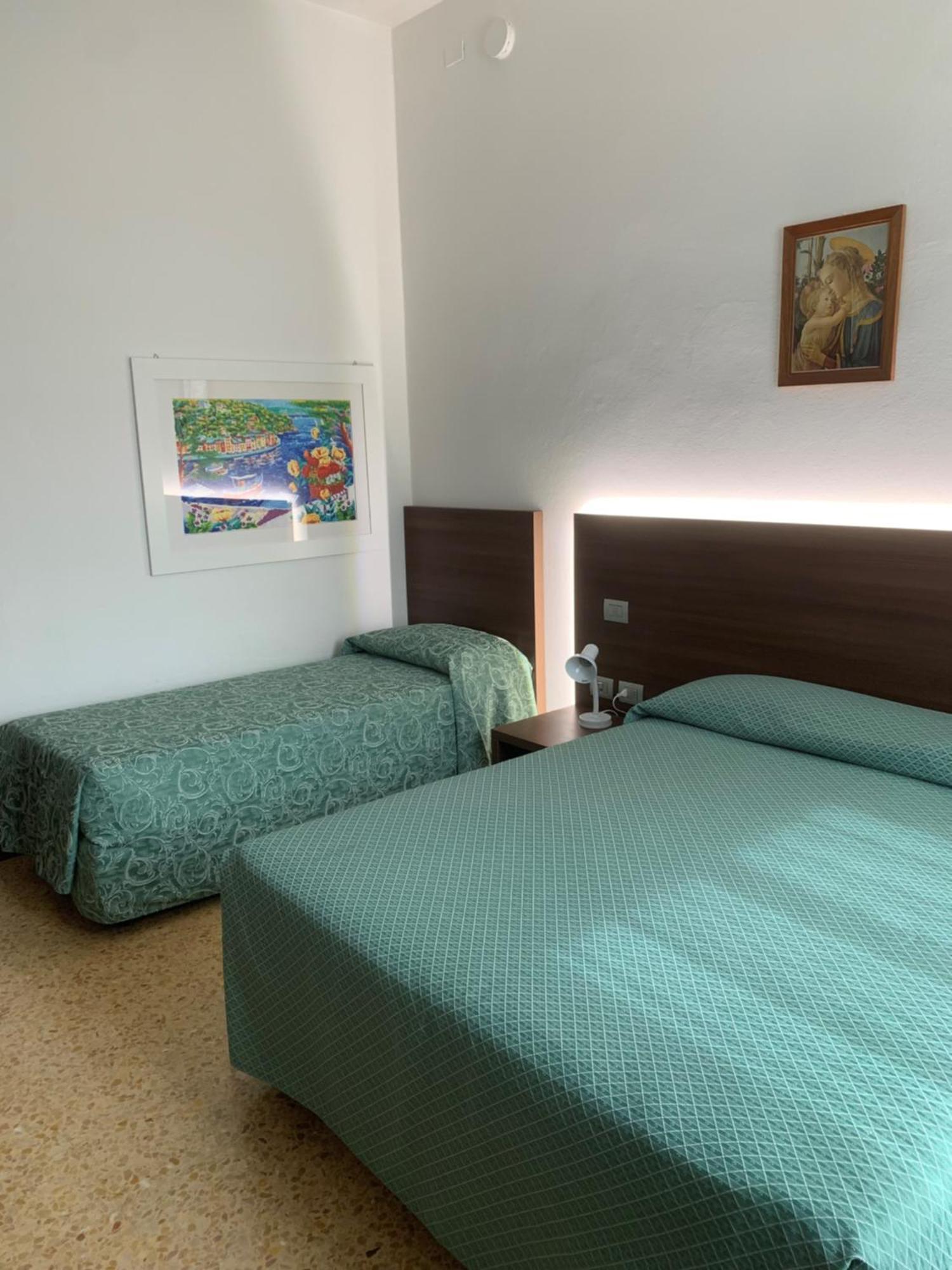 פסקיארה דל גארדה Locanda Al Santuario מראה חיצוני תמונה